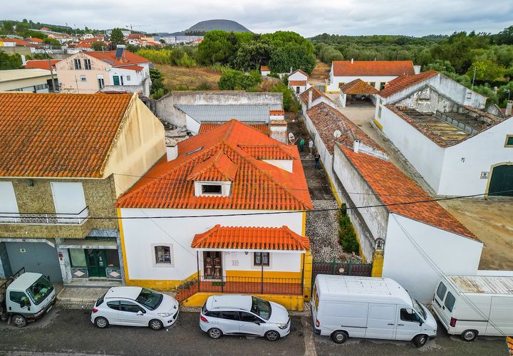 Gårdshus i Alenquer, Lisbon, Alenquer - € 375 000 | Ref: QV21/003 - foto 1