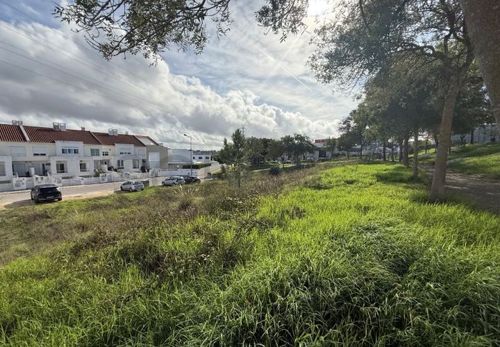 Helårsgrund i Almada, Setubal, Almada - € 160.000 | Ref: 10592 - foto 1