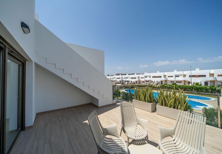 Bungalow i Orihuela, Alicante, Orihuela - € 269.900 | Ref: 748800 - foto 1