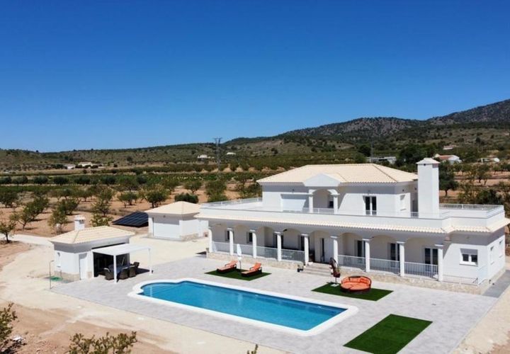 Villa i Pinoso, Alicante, Pinoso - € 611.000 | Ref: 748007 - foto 1