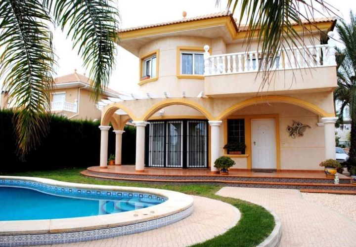 Villa i La Zenia, Alicante, La Zenia - € 650.000 | Ref: AG19149831 - foto 1