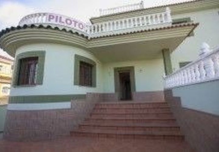 Villa i Torrevieja, Alicante, Torrevieja - € 550.000 | Ref: 747811 - foto 1