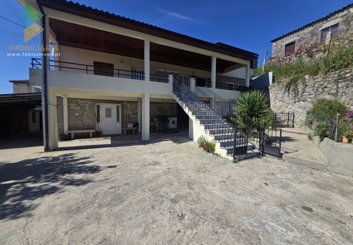 Villa i Arcos de Valdevez, Viana do Castelo, Arcos de Valdevez - € 320.000 | Ref: AVV-011-035 - foto 1
