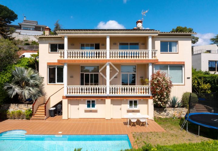 Villa i Cabrils, Barcelona, Cabrils - € 975 000 | Ref: MRS58826 - foto 1