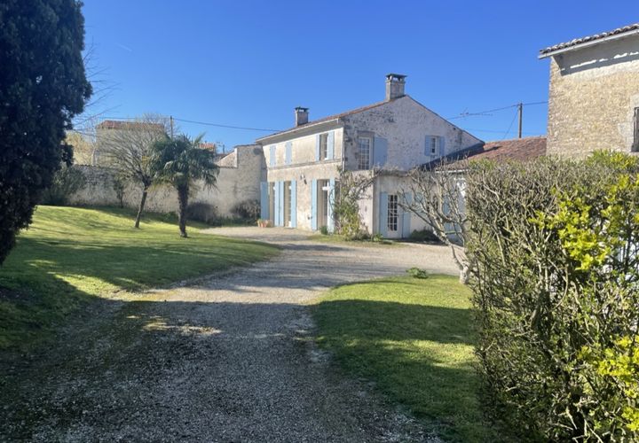 Landsbyhus i Courant, Charente-Maritime, Courant - € 370.000 | Ref: CaroWILL - foto 1