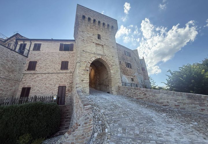 Erhvervsejendom i Cossignano, Ascoli Piceno, Cossignano - € 150.000 | Ref: 253 - foto 1