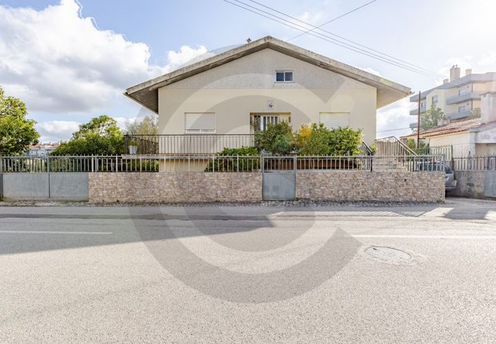 Villa i Fatima, Santarem, Fatima - € 320.000 | Ref: C0269-02007 - foto 1