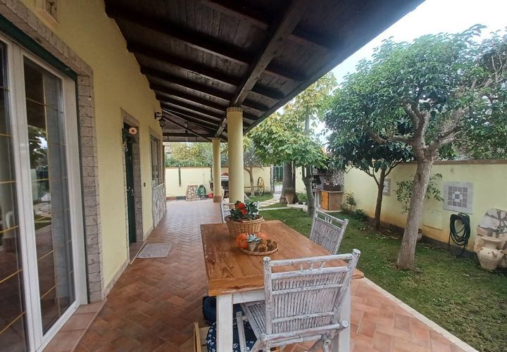 Villa a Latina, Latina, Latina - € 349.000 | Ref: 2131 - foto 1