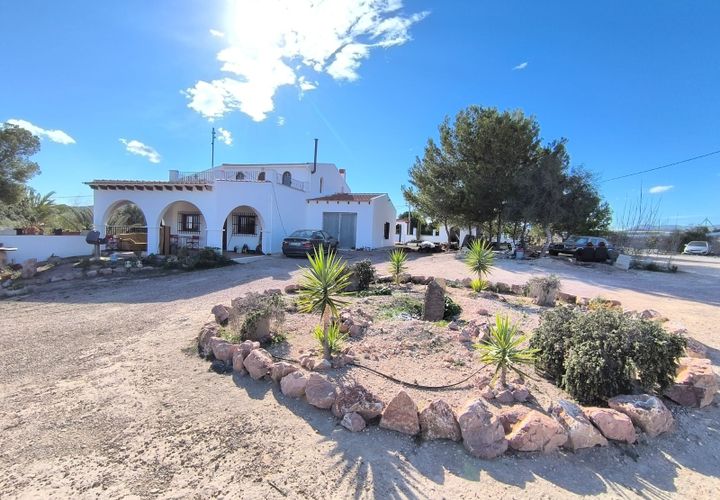 Villa i Novelda, Alicante, Novelda - € 399.999 | Ref: 70050c1125 - foto 1