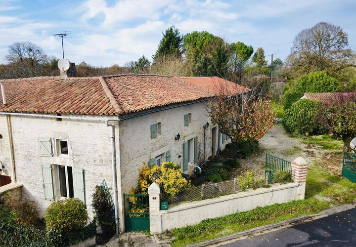 Villa in Couture, Charente, Couture - € 141.700 | Ref: BVI82465 - foto 1