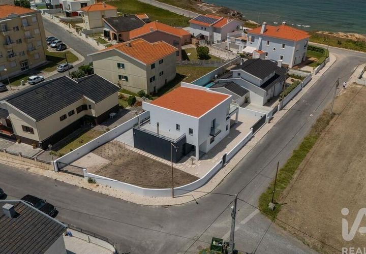 Byhus i Torres Vedras, Lisbon, Torres Vedras - € 990.000 | Ref: 743779 - foto 1