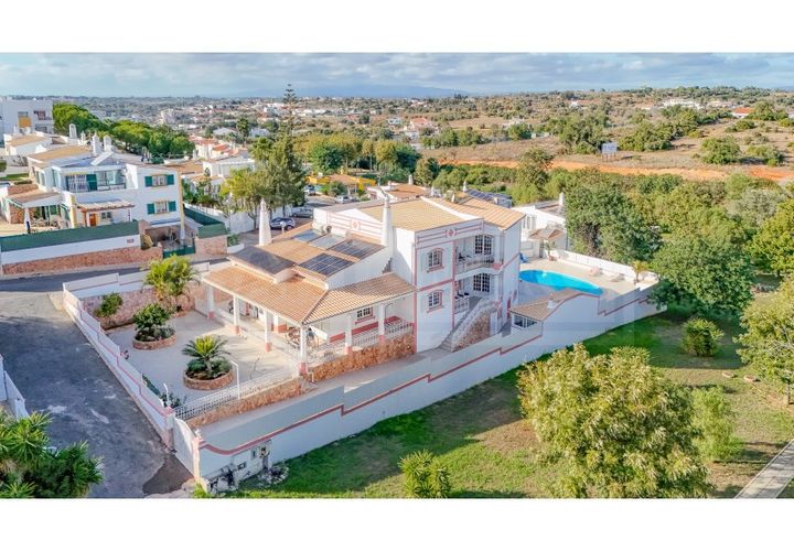 Villa a Guia, Faro, Guia - € 1.250.000 | Ref: STC2622 - foto 1