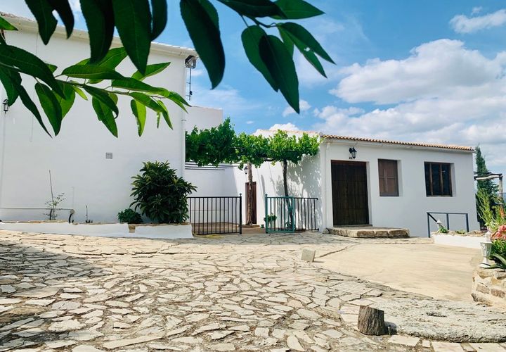 Landejendom i Iznajar, Cordoba, Iznajar - € 440.000 | Ref: ID1242 - foto 1