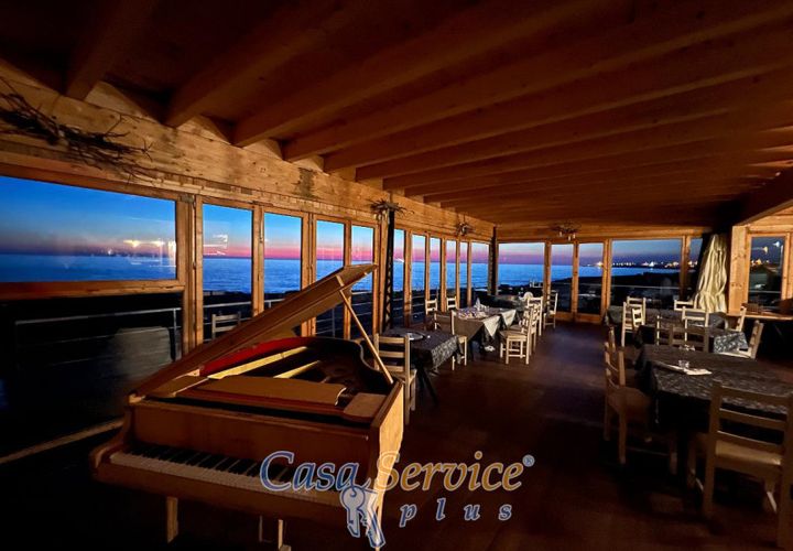 L'establiment comercial a Racale, Lecce, Racale - € 1.800.000 | Ref: BELNAP-1800 - foto 1