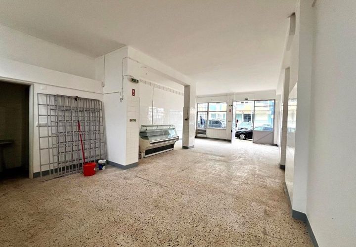 Erhvervsejendom i Amadora, Lisbon, Amadora - € 148.000 | Ref: A193 - foto 1