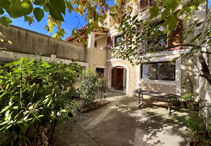 Landejendom i Eyragues, Bouches-du-Rhone, Eyragues - € 549.000 | Ref: 86394747 - foto 1