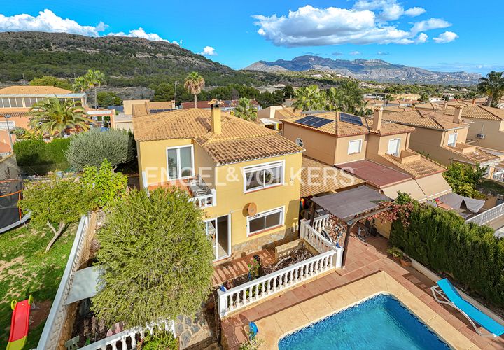 Villa a La Nucia, Alicante, La Nucia - € 549.000 | Ref: W-047928 - foto 1