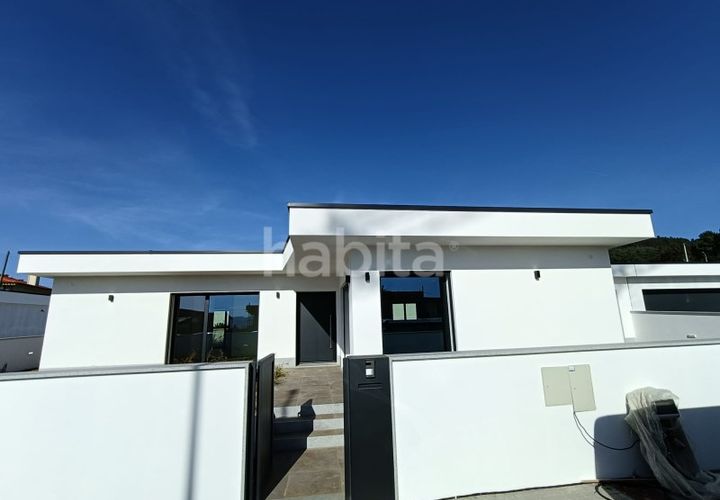 Villa i Ferreiros, Braga, Ferreiros - € 405.000 | Ref: ESM102505 - foto 1