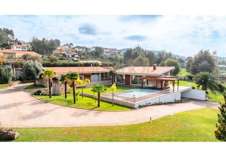 Villa a Fafe, Braga, Fafe - € 1.350.000 | Ref: UNU.I.0055.24667 - foto 1