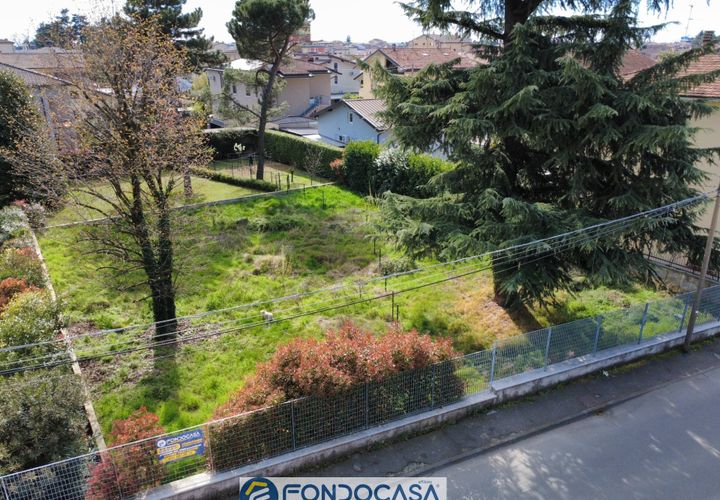Helårsgrund i Ospitaletto, Brescia, Ospitaletto - € 139.900 | Ref: osp.terr.rc - foto 1
