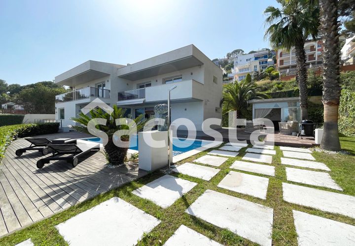Villa i Blanes, Gerona, Blanes - € 1 600 000 | Ref: C01BL-114/9374 - foto 1