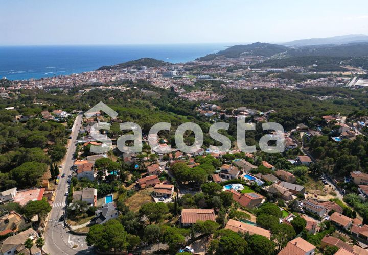 Helårsgrund i Lloret De Mar, Gerona, Lloret De Mar - € 320.000 | Ref: T01LM-132/9374 - foto 1