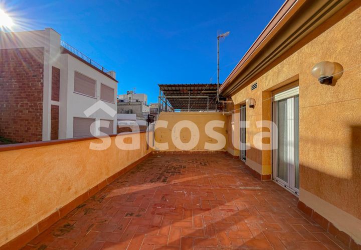 Villa i Lloret De Mar, Gerona, Lloret De Mar - € 630 000 | Ref: C06LM-176/9374 - foto 1