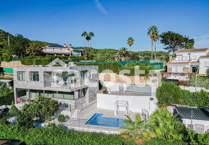Villa a Lloret De Mar, Gerona, Lloret De Mar - € 1.870.000 | Ref: C01LM-293/9374 - foto 1