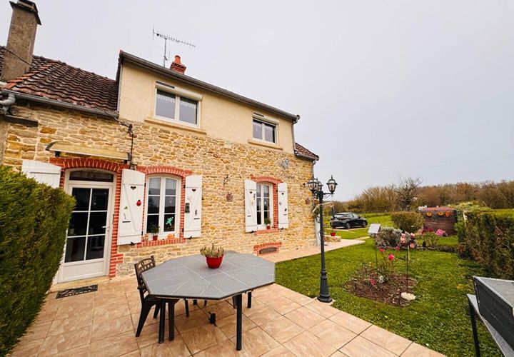 Villa a Montapas, Nievre, Montapas - € 162.000 | Ref: 429124JGRO - foto 1
