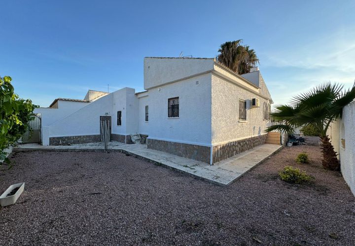 Villa i Torrevieja, Alicante, Torrevieja - € 289.000 | Ref: 13117 - foto 1