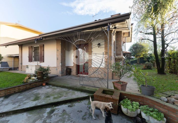 Villa i Leno, Brescia, Leno - € 275.000 | Ref: 6415062020-1300 - foto 1