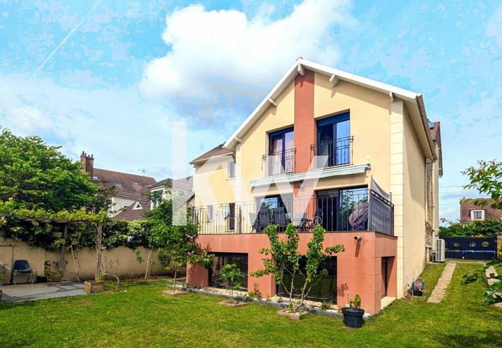 Villa a Eaubonne, Val-d'Oise, Eaubonne - € 955.000 | Ref: 7071713 - foto 1