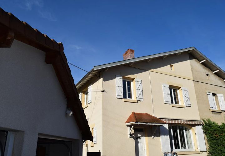 Villa a Roanne, Loire, Roanne - € 200.000 | Ref: 11879 - foto 1