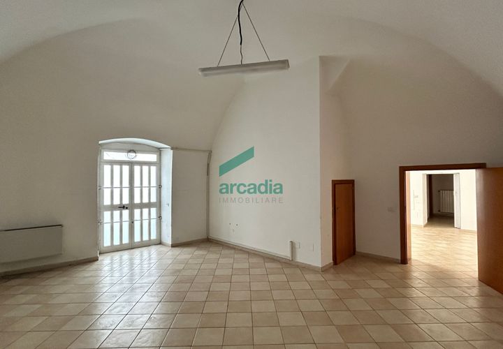 L'establiment comercial a Bitritto, Bari, Bitritto - € 1.300/mes | Ref: 12004/2025 - foto 1