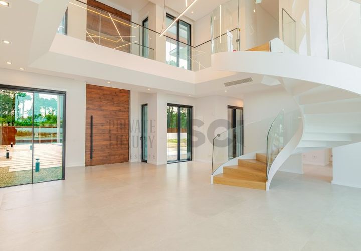Villa i Corroios, Setubal, Corroios - € 3.999.000 | Ref: 10080 - foto 1