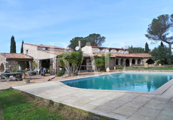 Villa i Frejus, Var, Frejus - € 1 895 000 | Ref: XP01230 - foto 1