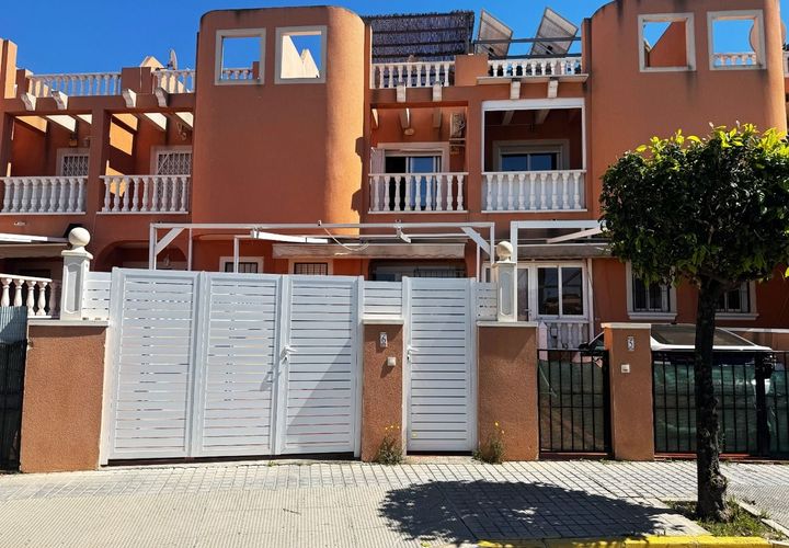 Villa a Torrevieja, Alicante, Torrevieja - € 228.000 | Ref: MLSC2135075/13477 - foto 1