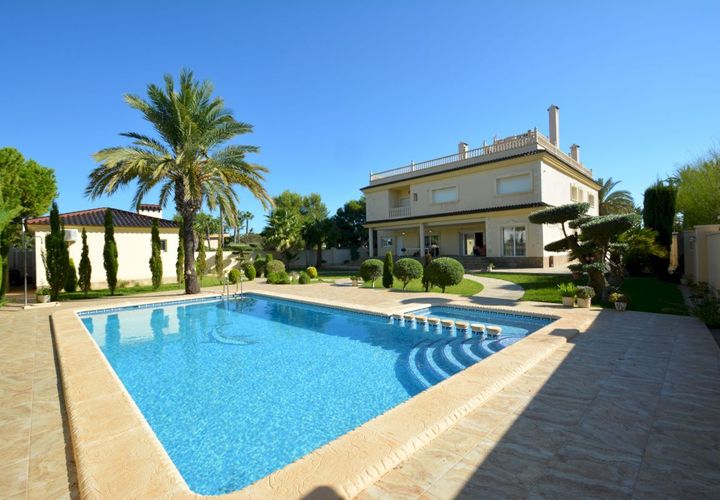 Villa i Cabo Roig, Alicante, Cabo Roig - € 1.800.000 | Ref: MLSC1184510/13477 - foto 1