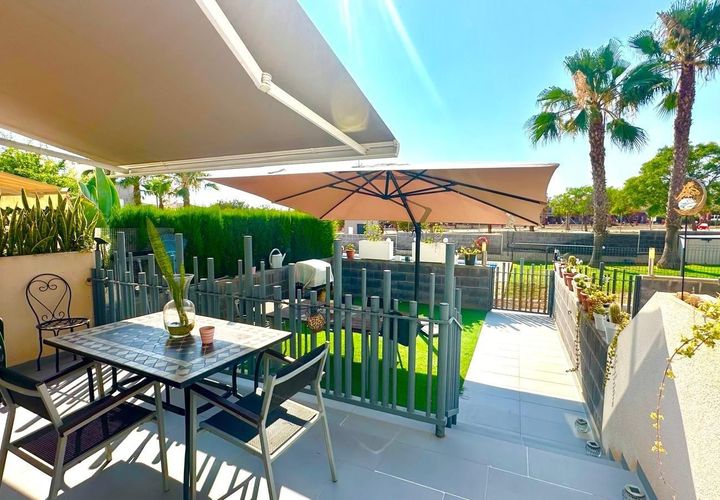 Villa a Torrevieja, Alicante, Torrevieja - € 264.900 | Ref: MLSC7159697/13477 - foto 1