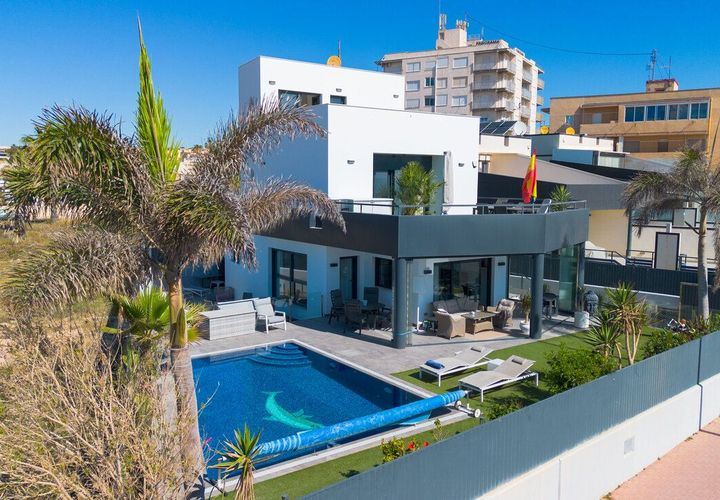 Villa a Torrevieja, Alicante, Torrevieja - € 895.000 | Ref: MLSC6895284/13477 - foto 1