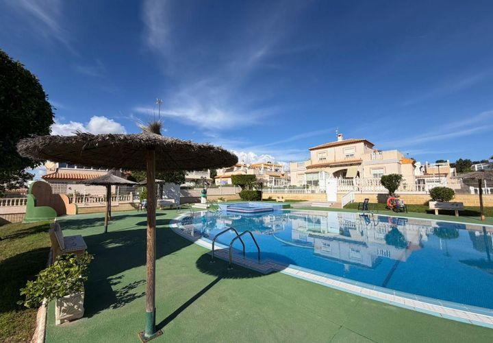 Rækkehus i Torrevieja, Alicante, Torrevieja - € 369.000 | Ref: MLSC8993408/13477 - foto 1
