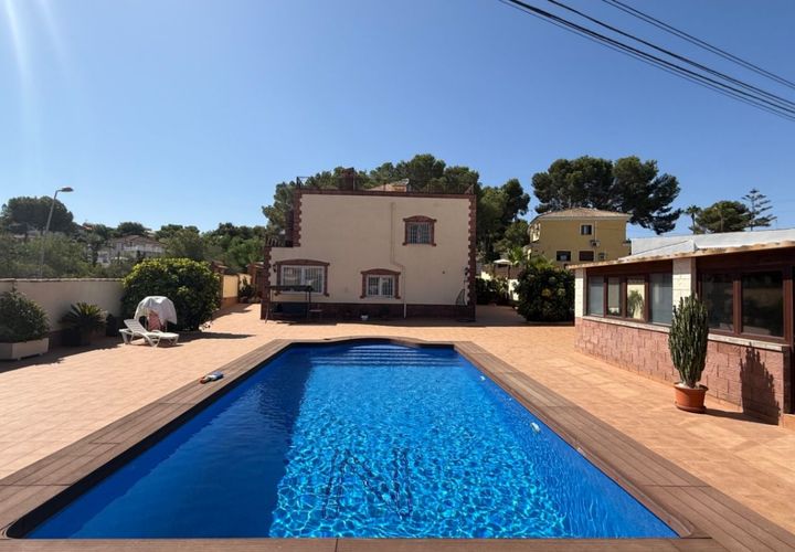 Villa a Torrevieja, Alicante, Torrevieja - € 930.000 | Ref: MLSC2415446/13477 - foto 1