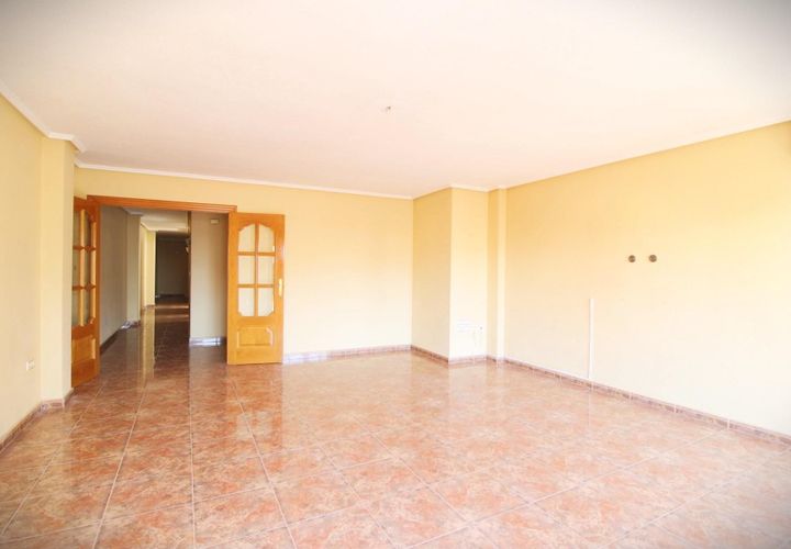 Leilighet i Torrevieja, Alicante, Torrevieja - € 239 000 | Ref: MLSC8546033/13477 - foto 1