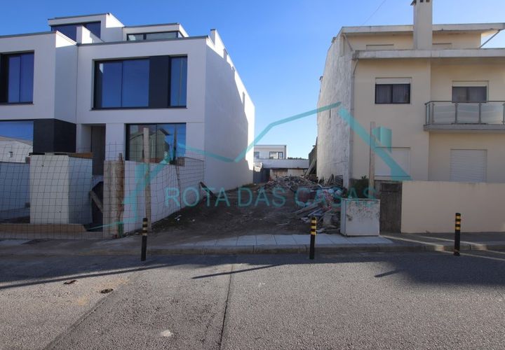 Helårsgrund i Lavra, Porto, Lavra - € 240.000 | Ref: PAR_646 - foto 1