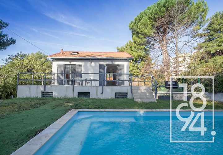 Villa i Marseille, Bouches-du-Rhone, Marseille - € 725.000 | Ref: XFYP-73D-C1I - foto 1
