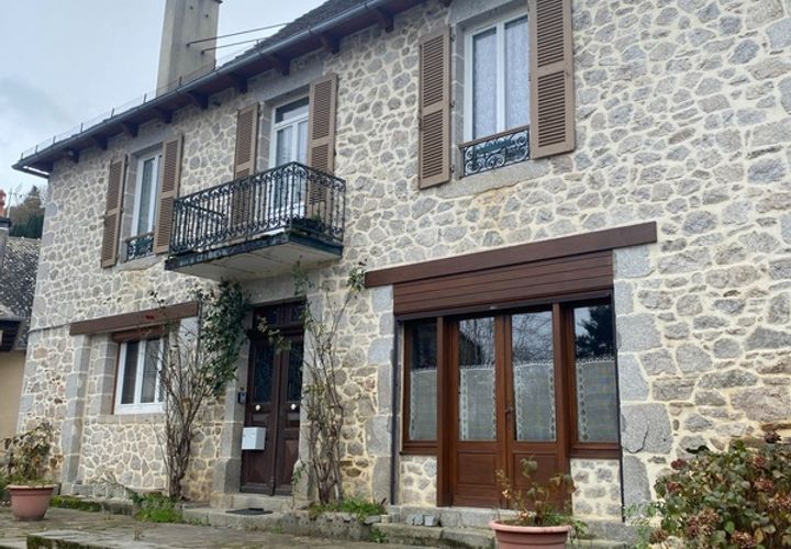 Villa i Junhac, Cantal, Junhac - € 177.600 | Ref: 340933261854 - foto 1