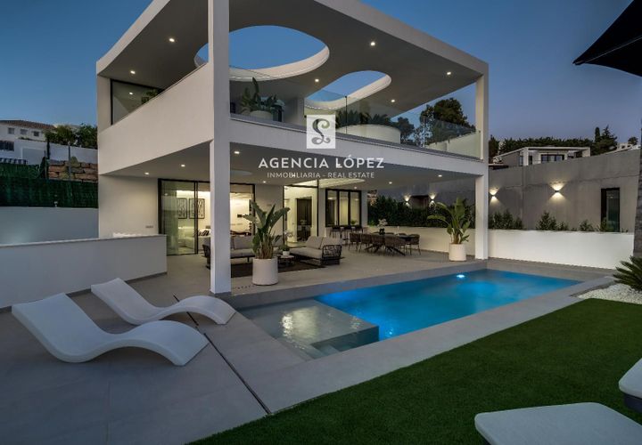 Villa a Estepona, Malaga, Estepona - € 1.950.000 | Ref: 2094 - foto 1