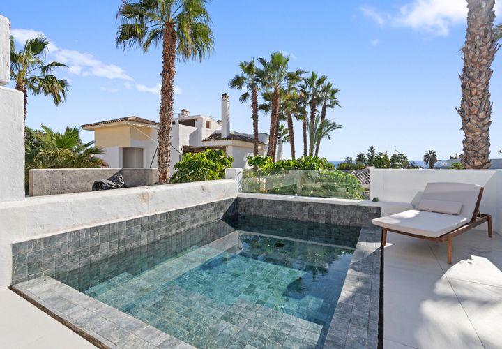 Rækkehus i El Paraiso, Malaga, El Paraiso - € 885.000 | Ref: R5160850 - foto 1