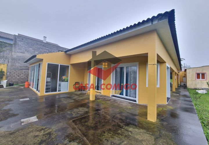 Villa a Lagoa, Sao Miguel, Lagoa - € 675.000 | Ref: 220902001-109/13100 - foto 1