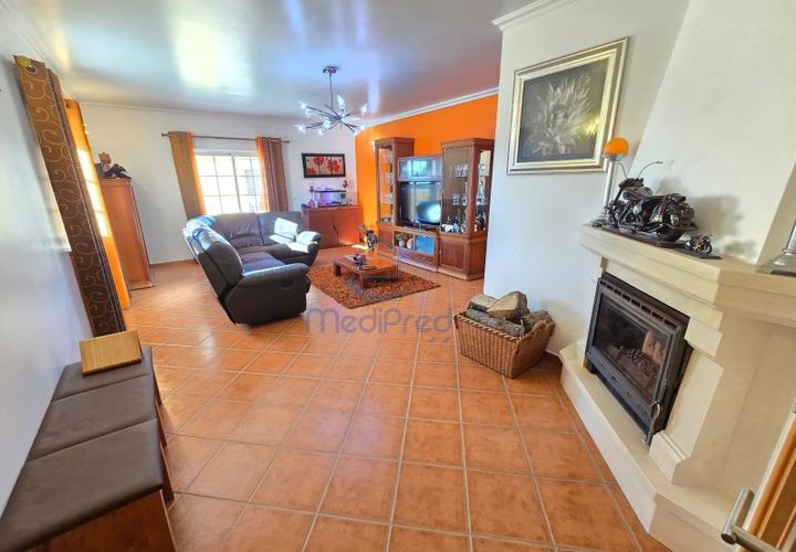 Villa i Azambuja, Lisbon, Azambuja - € 400.000 | Ref: MJM6979 - foto 1